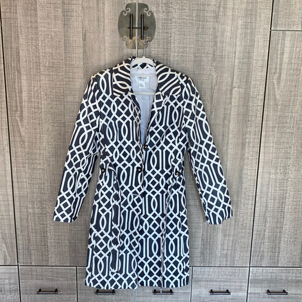 Skirting Round‎ Lightweight Trench-coat